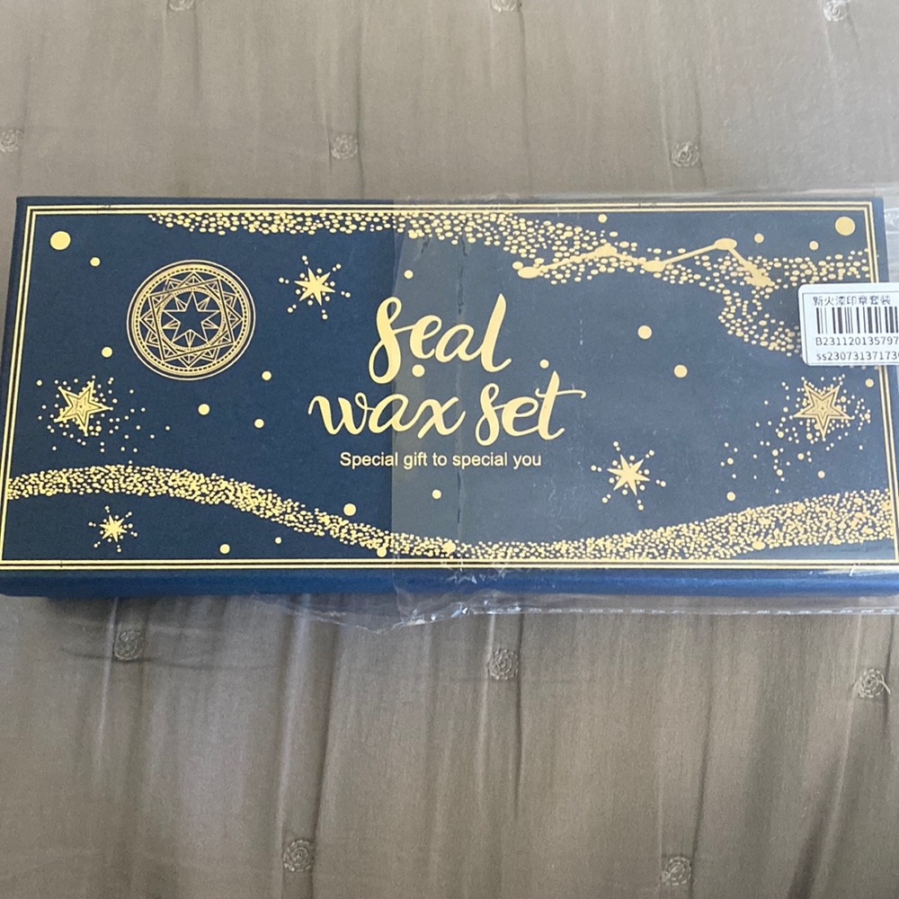 Stamp wax set. It’s a special gift to you or a friend. It has everything include